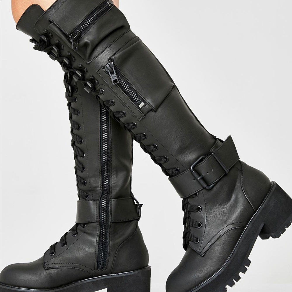 Dolls kill obsidian pocket combat boots